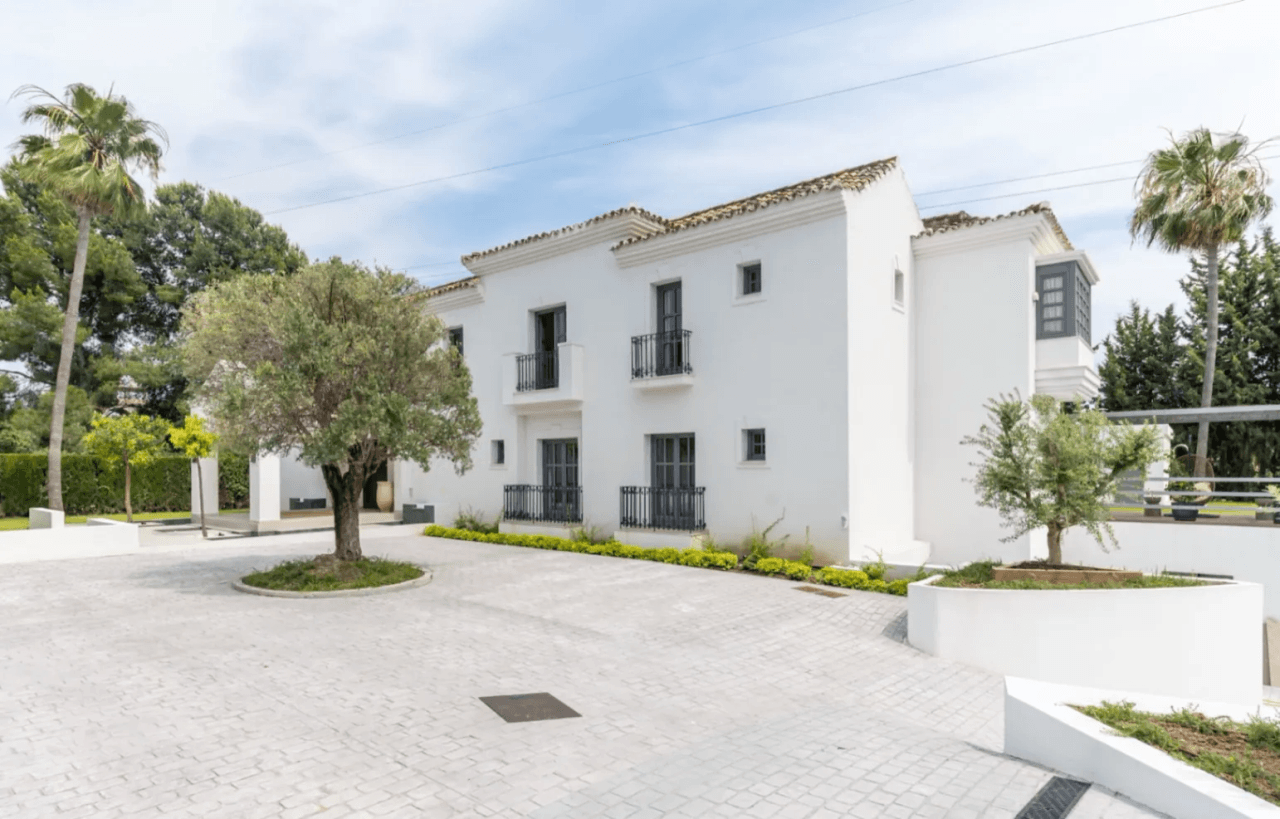 Andalusian-Inspired Villa Near Atalaya Golf