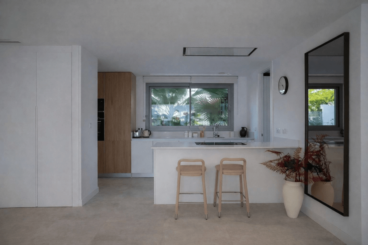 Luxurious Apartment with Panoramic Sea & Mountain Views in Soul, Marbella