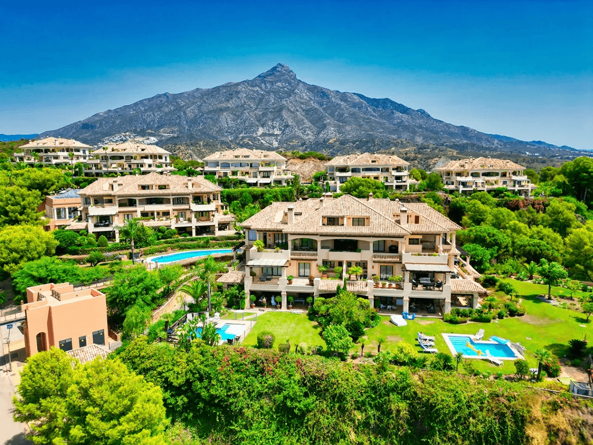 Aloha Park, Nueva Andalucía