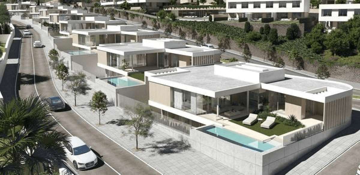 Villa for sale in Estepona