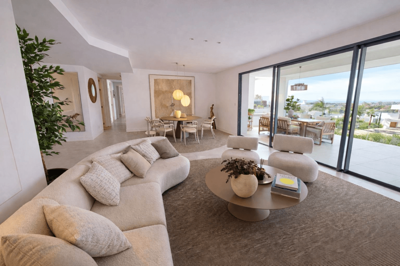 Luxurious Apartment with Panoramic Sea & Mountain Views in Soul, Marbella