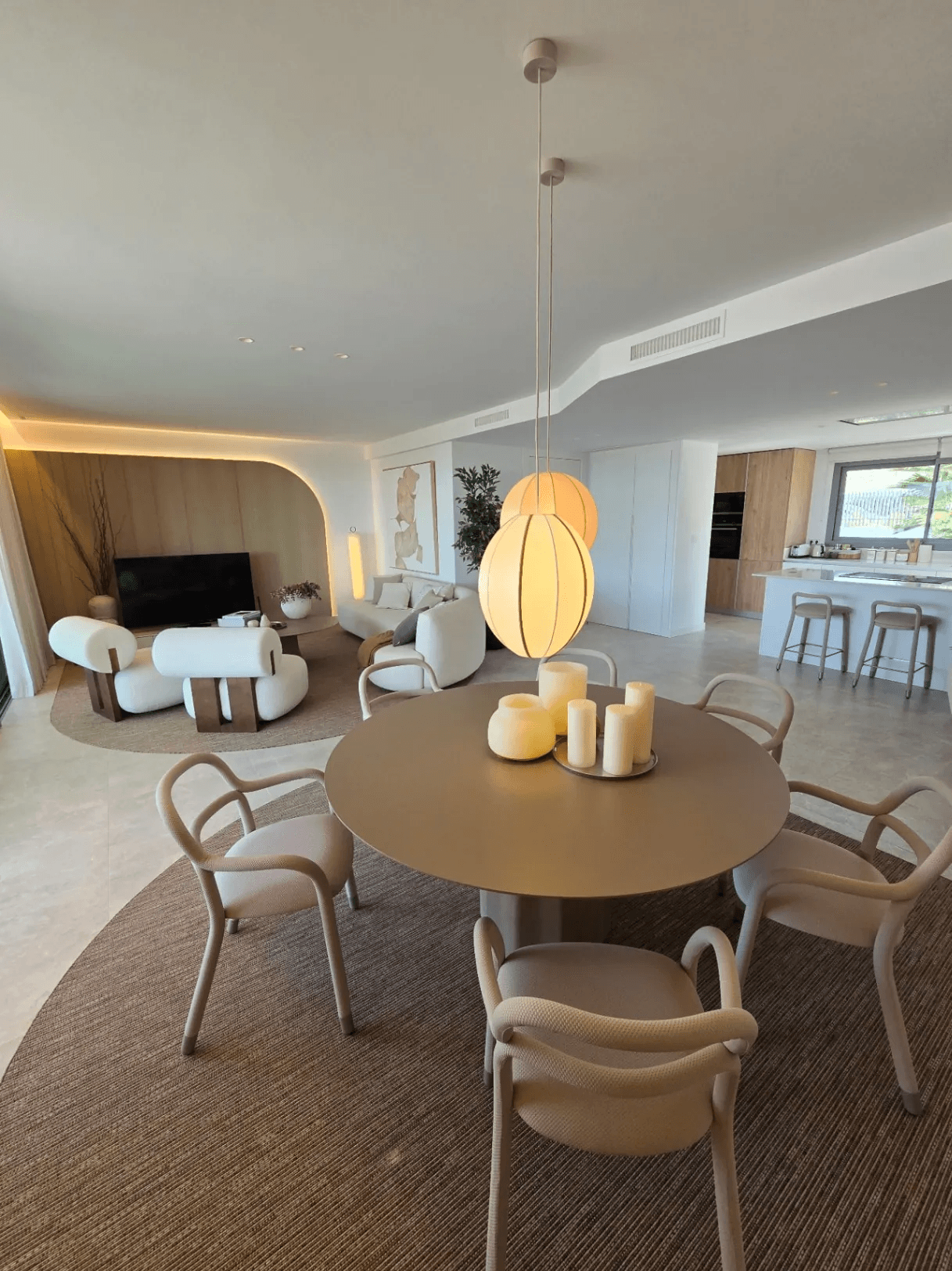 Luxurious Apartment with Panoramic Sea & Mountain Views in Soul, Marbella