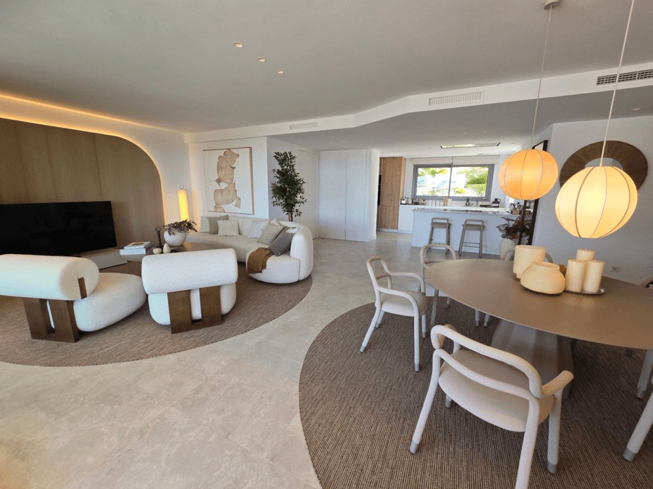 Luxurious Apartment with Panoramic Sea & Mountain Views in Soul, Marbella