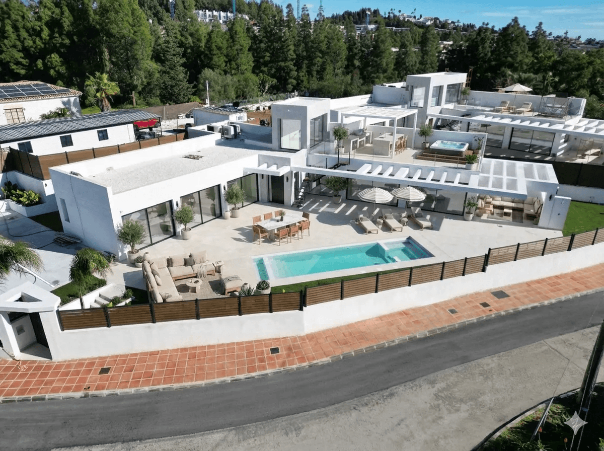 Villa for sale in Mijas