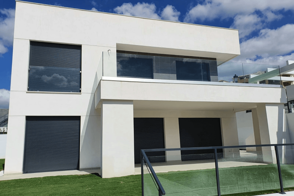 Villa for sale in Manilva