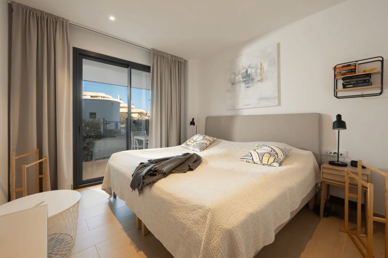 Exclusive Luxury Ground-Floor Residence with Spacious Private Garden and Maximum Privacy