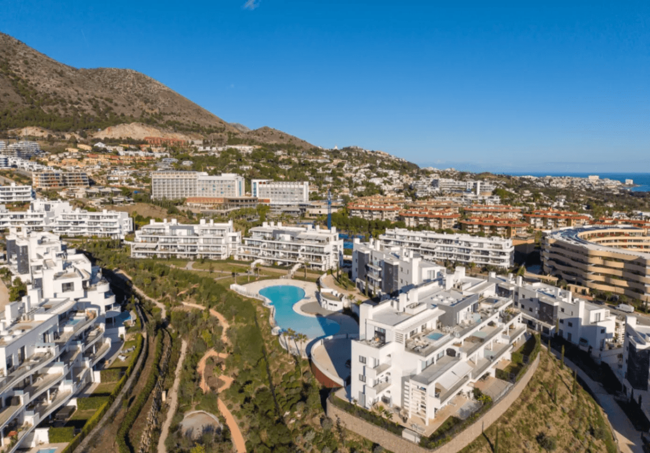 Exclusive Luxury Ground-Floor Residence with Spacious Private Garden and Maximum Privacy