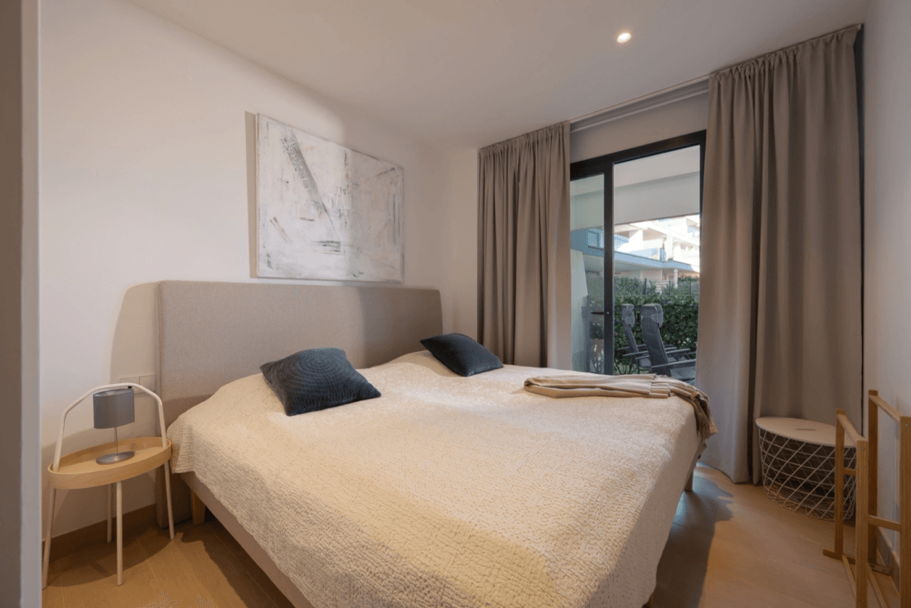 Exclusive Luxury Ground-Floor Residence with Spacious Private Garden and Maximum Privacy