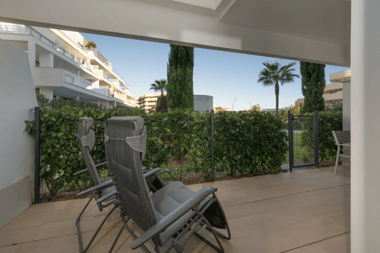 Exclusive Luxury Ground-Floor Residence with Spacious Private Garden and Maximum Privacy