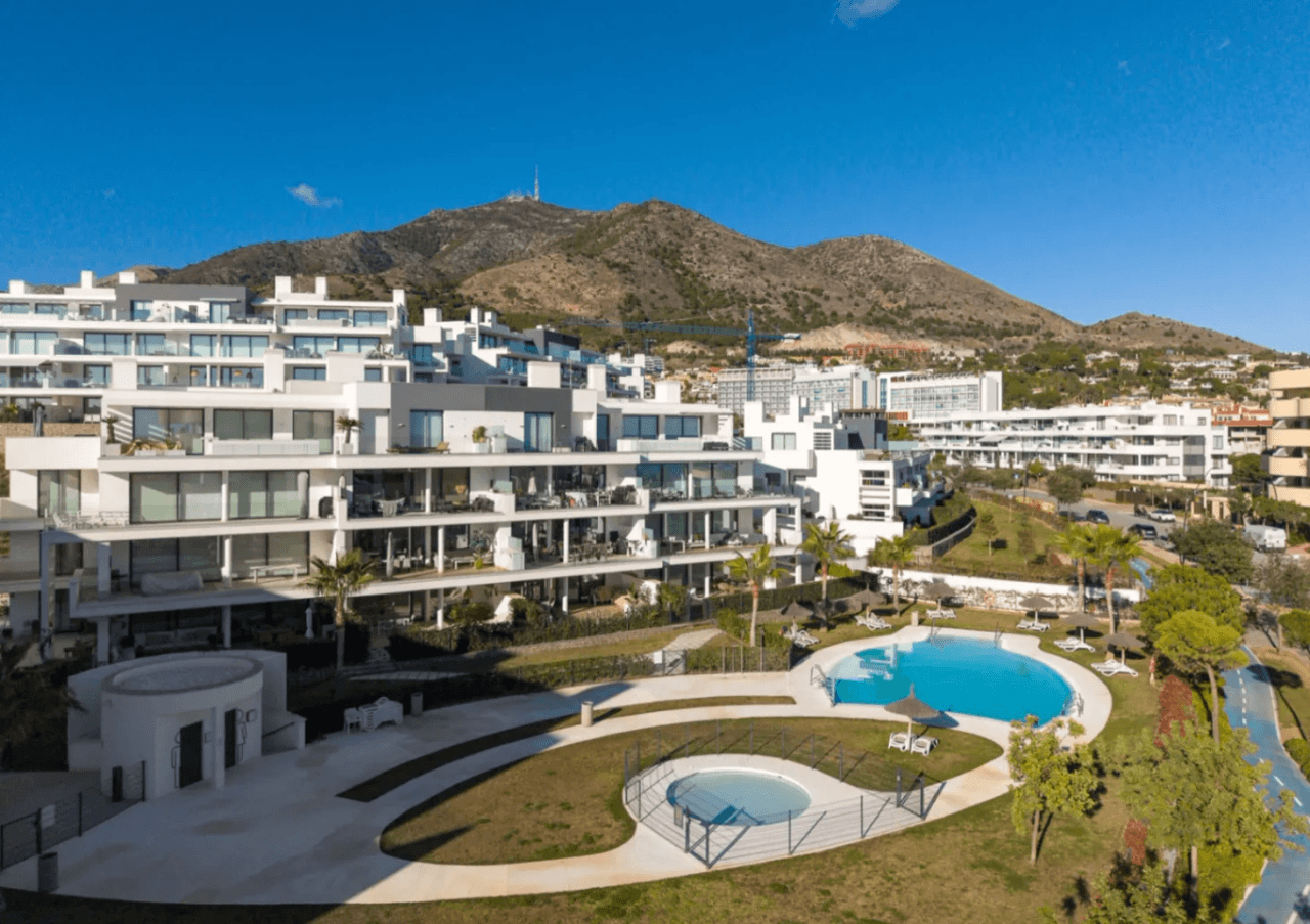 Exclusive Luxury Ground-Floor Residence with Spacious Private Garden and Maximum Privacy