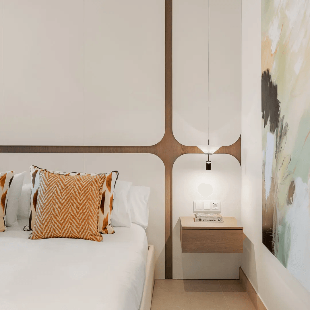 LUXURY PENTHOUSE BETWEEN MARBELLA & ESTEPONA-Bedrooms: 3 Bathrooms: 2