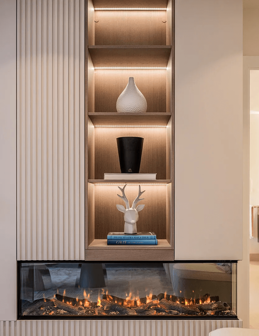 LUXURY PENTHOUSE BETWEEN MARBELLA & ESTEPONA-Bedrooms: 3 Bathrooms: 2