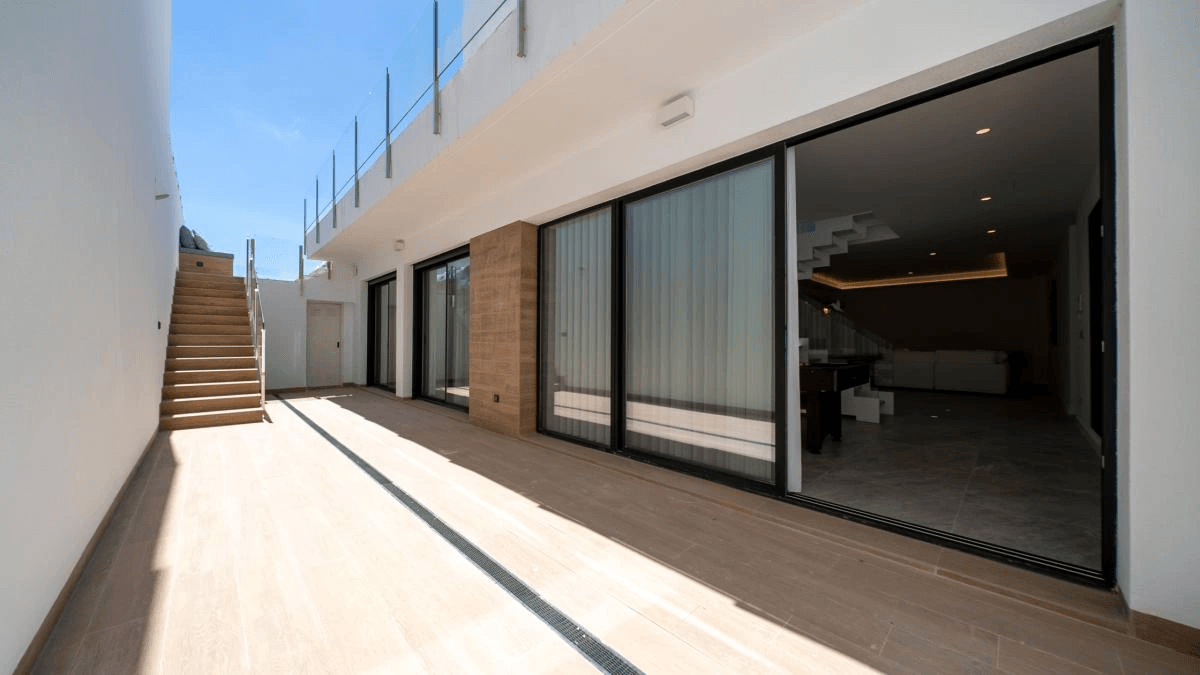 Villa for sale in Finestrat