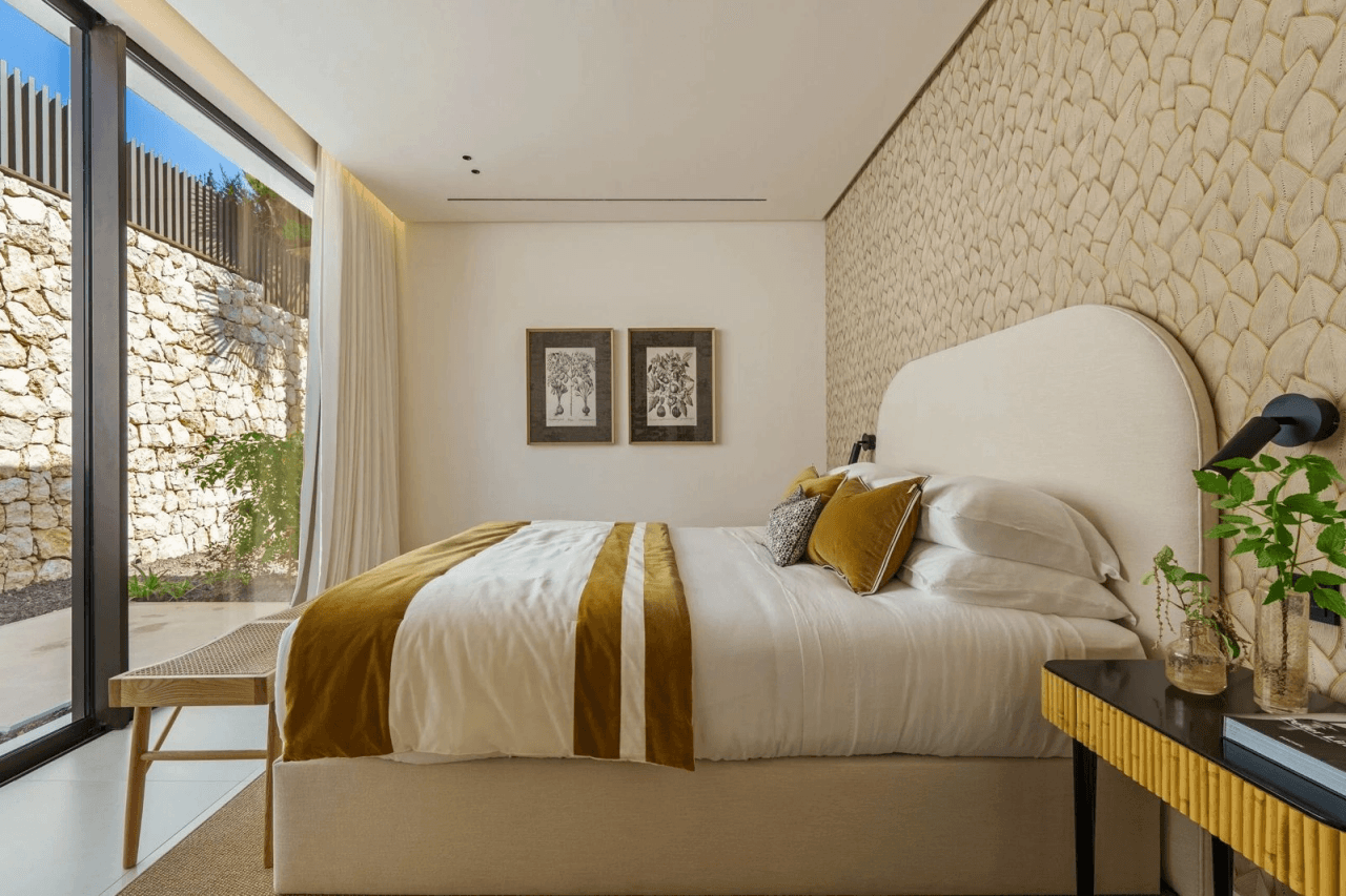 Indulge in Luxury: 5-Bedroom Villa for Sale in Marbella