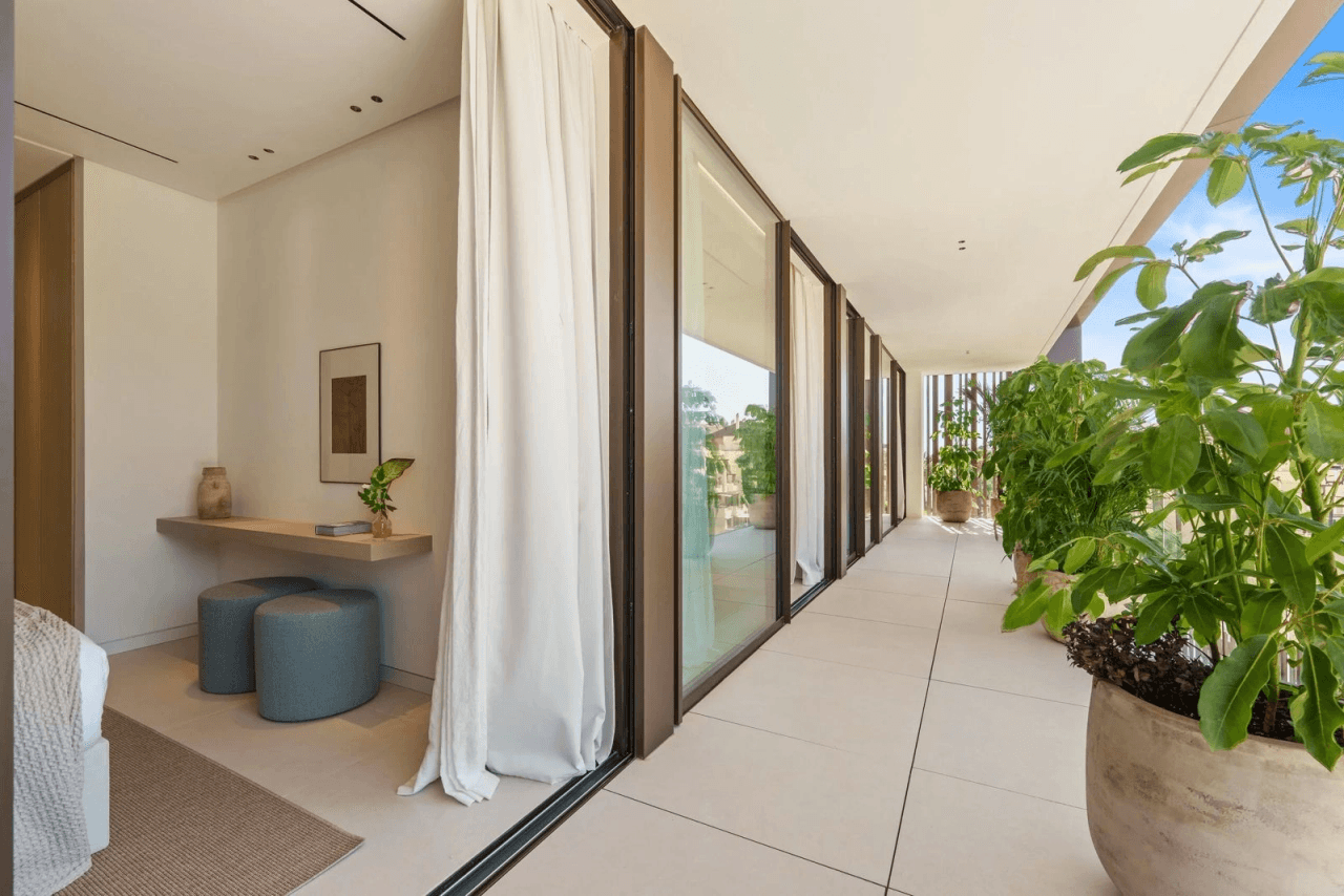 Indulge in Luxury: 5-Bedroom Villa for Sale in Marbella