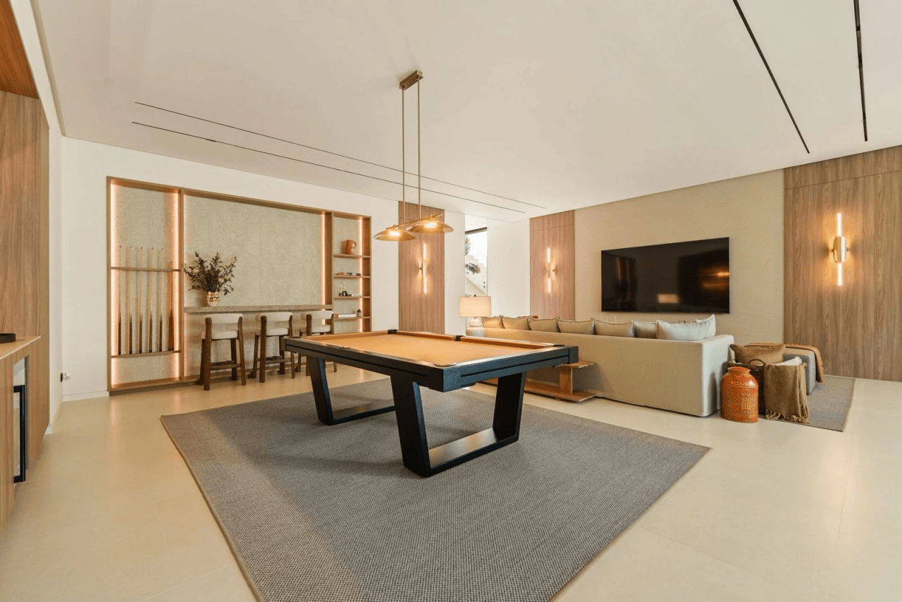 Indulge in Luxury: 5-Bedroom Villa for Sale in Marbella