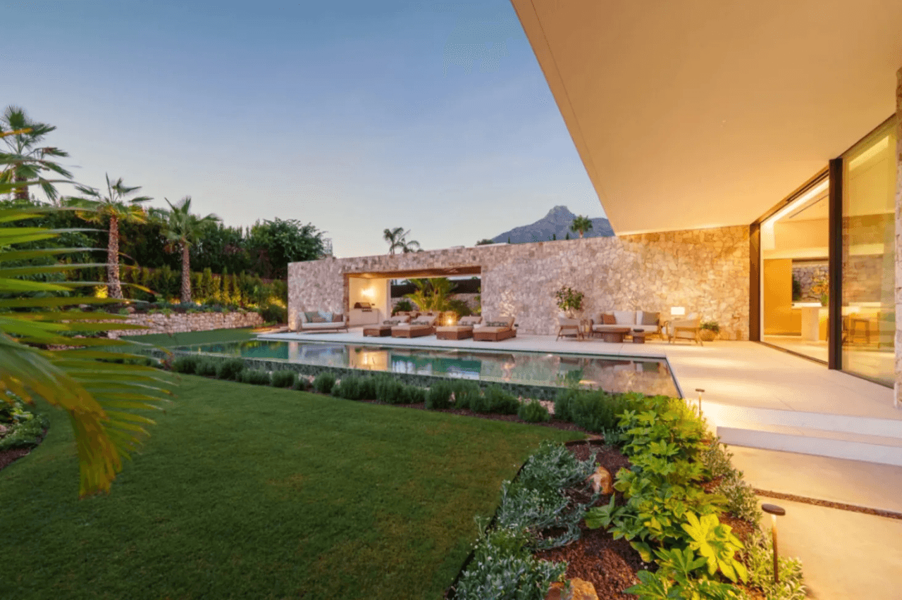 Indulge in Luxury: 5-Bedroom Villa for Sale in Marbella