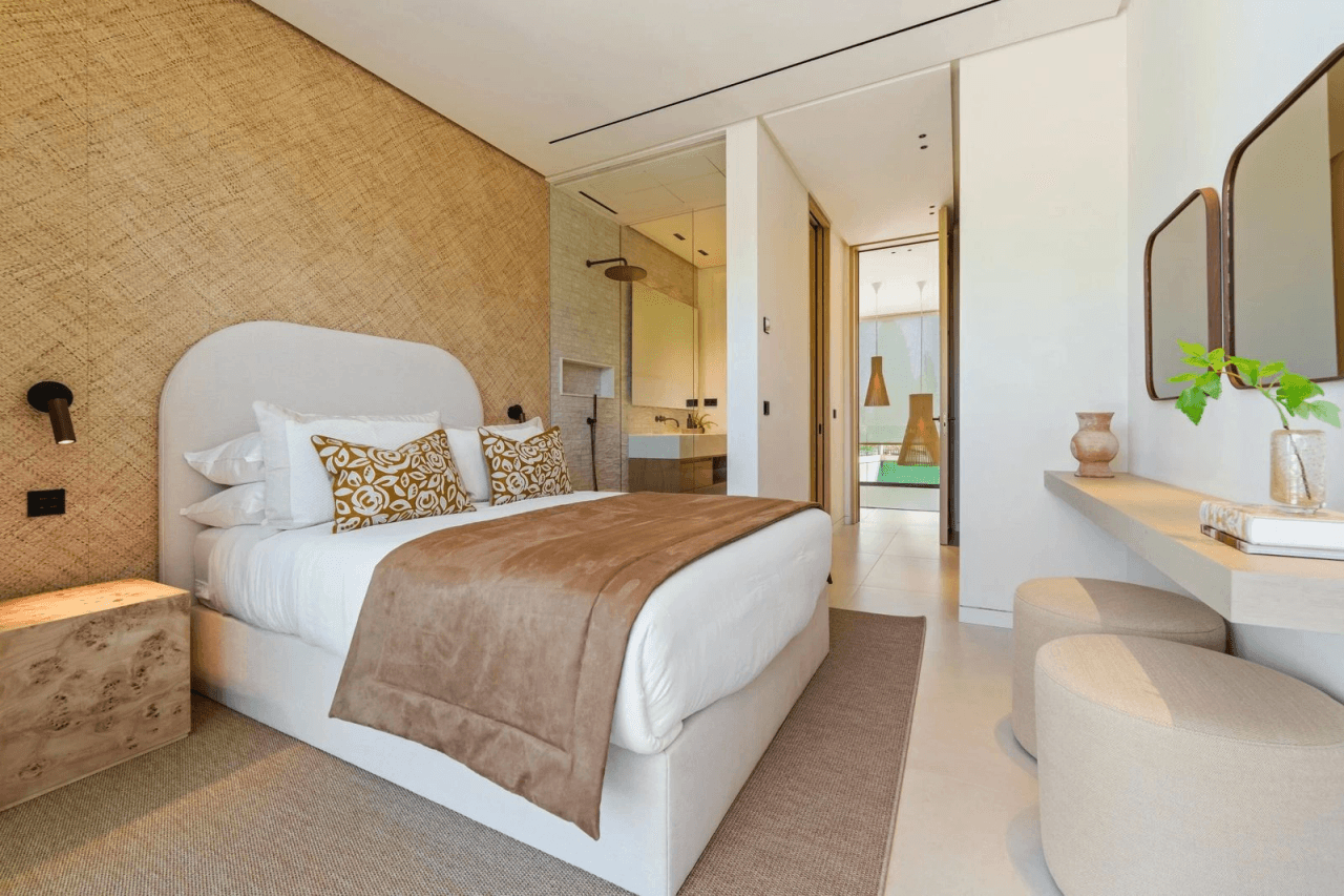 Indulge in Luxury: 5-Bedroom Villa for Sale in Marbella