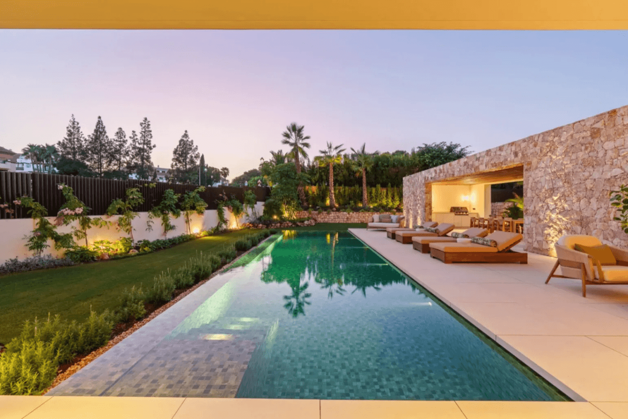 Indulge in Luxury: 5-Bedroom Villa for Sale in Marbella