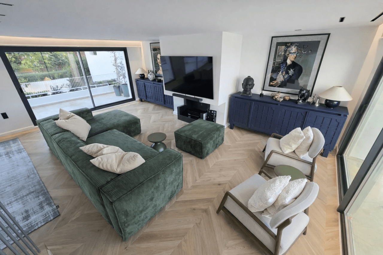 Luxury 3-Bedroom Duplex with Sea Views in Río Real, Marbella