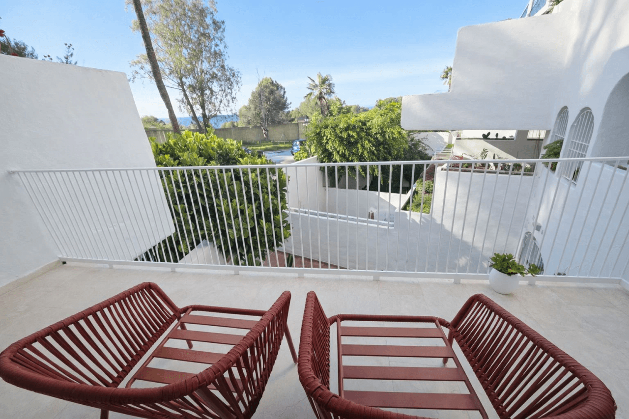 Luxury 3-Bedroom Duplex with Sea Views in Río Real, Marbella