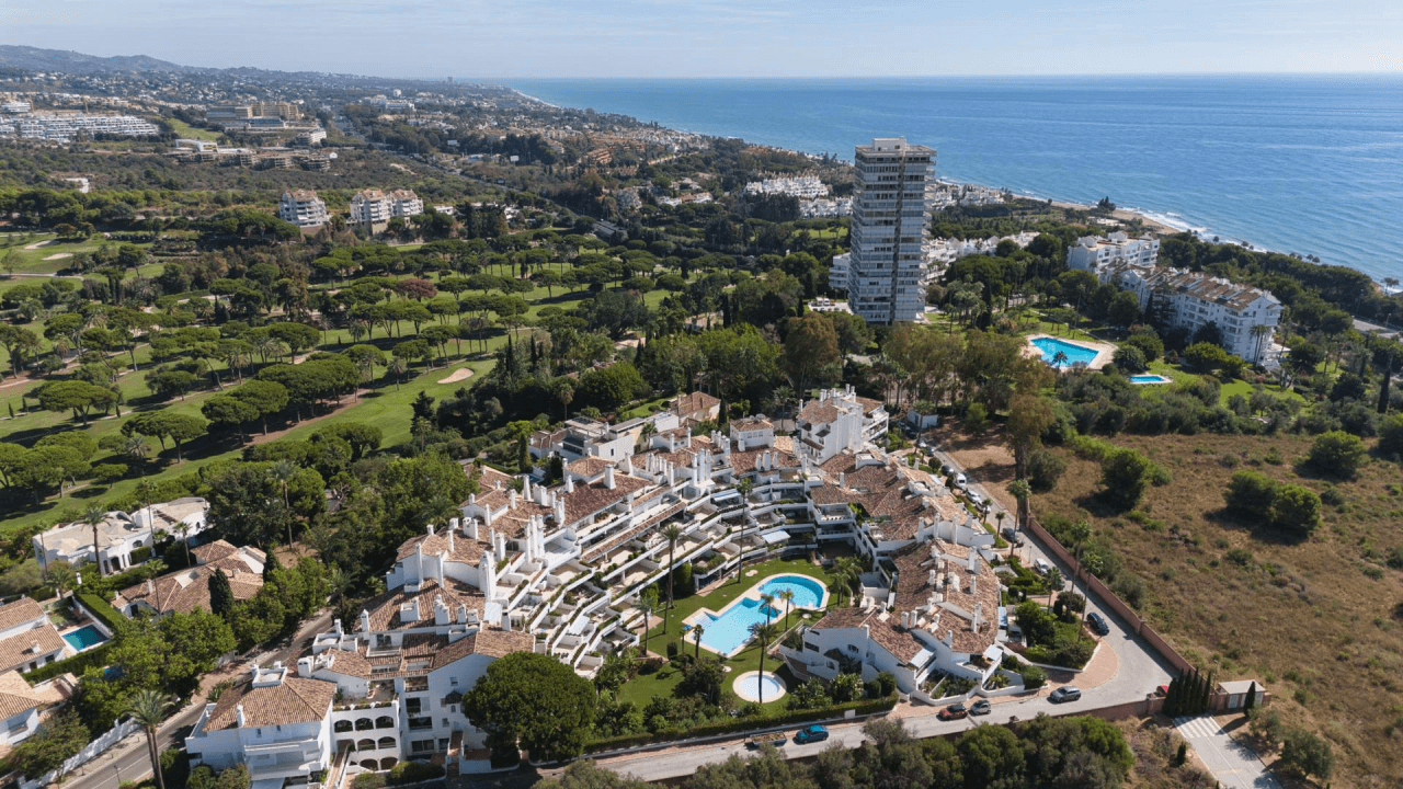 Luxury 3-Bedroom Duplex with Sea Views in Río Real, Marbella