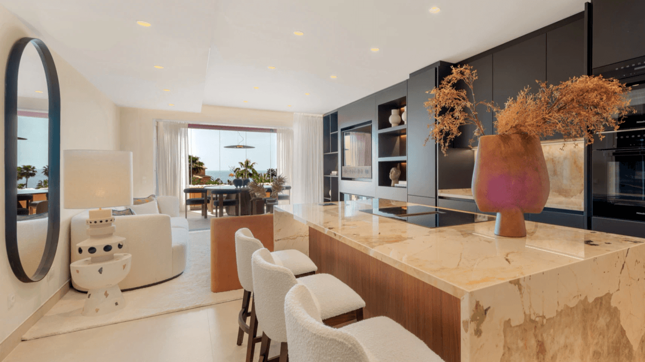 Spacious 3-Bedroom Apartment for Sale in Estepona, Costa del Sol