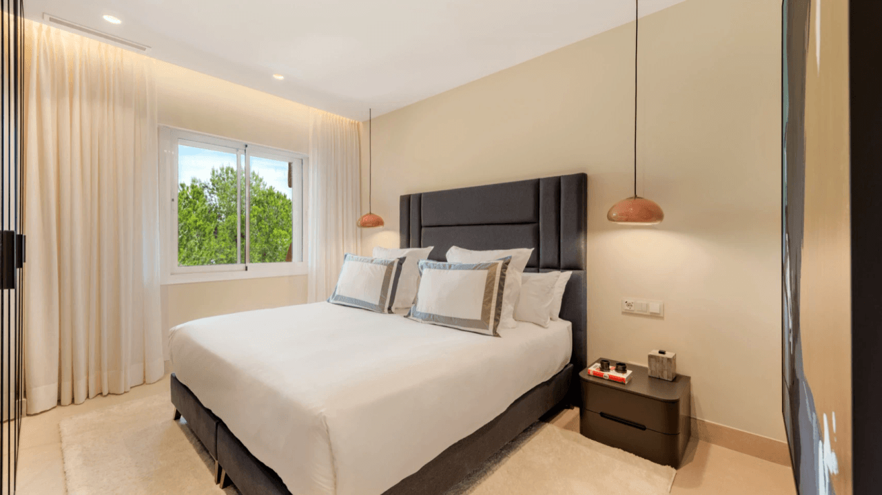 Spacious 3-Bedroom Apartment for Sale in Estepona, Costa del Sol