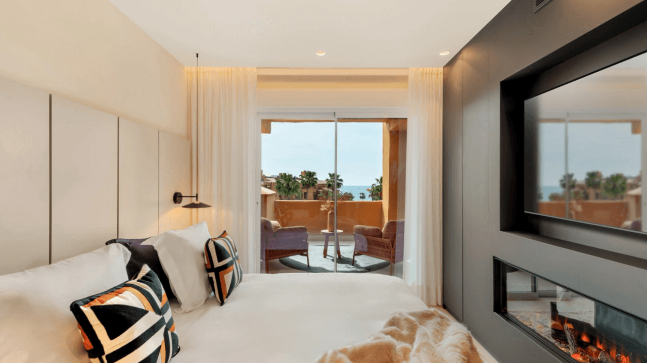 Spacious 3-Bedroom Apartment for Sale in Estepona, Costa del Sol
