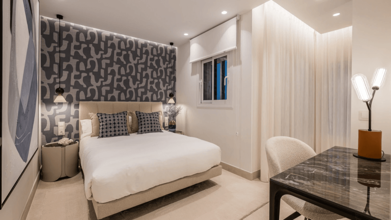 Elegant Sea View Apartment Located at Urb. Bahía del Velerín