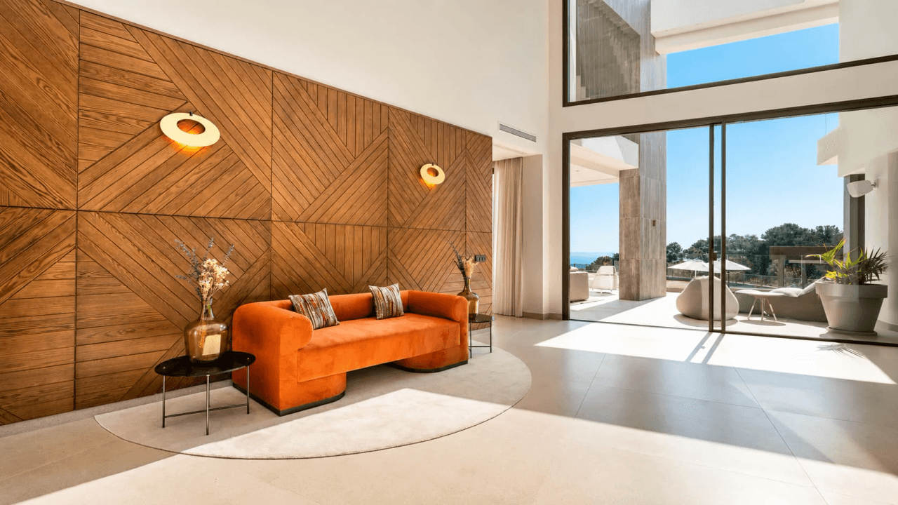 Luxurious 6-Bedroom Villa for Sale in Benahavís, Costa del Sol