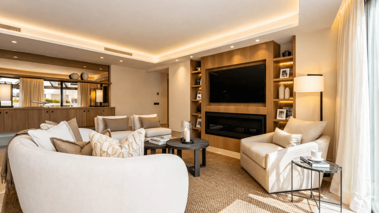 Spacious 3-Bedroom Apartment for Sale in Estepona, Costa del Sol