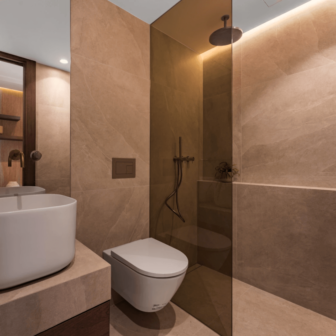 High-End Renovated Townhouse in Altos de Aloha