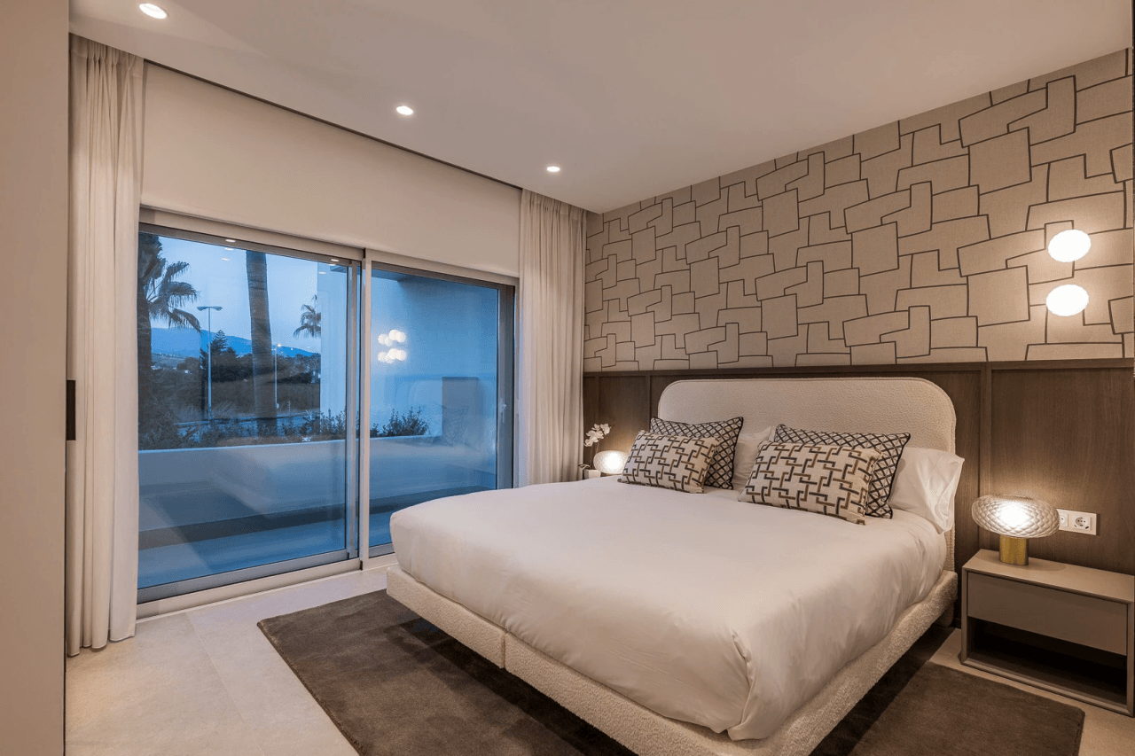 Elegant Sea View Apartment Located at Urb. Bahía del Velerín