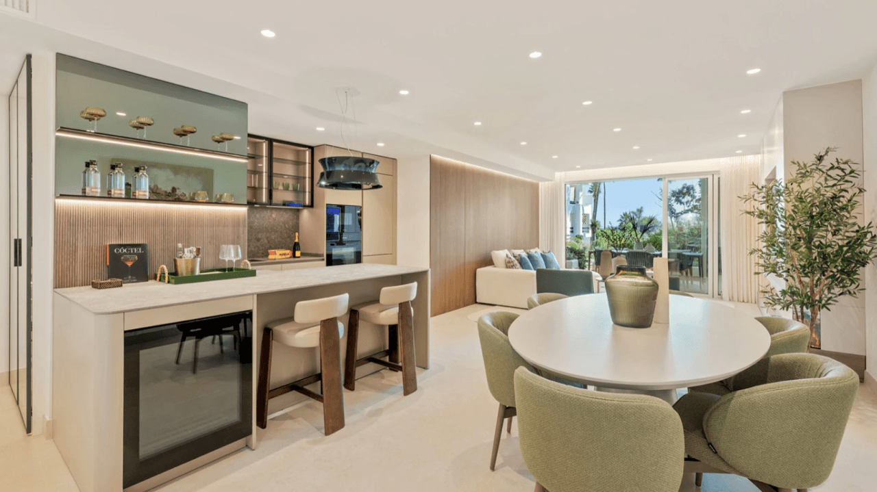 Stunning 3-Bedroom Apartment for Sale in Estepona, Costa del Sol