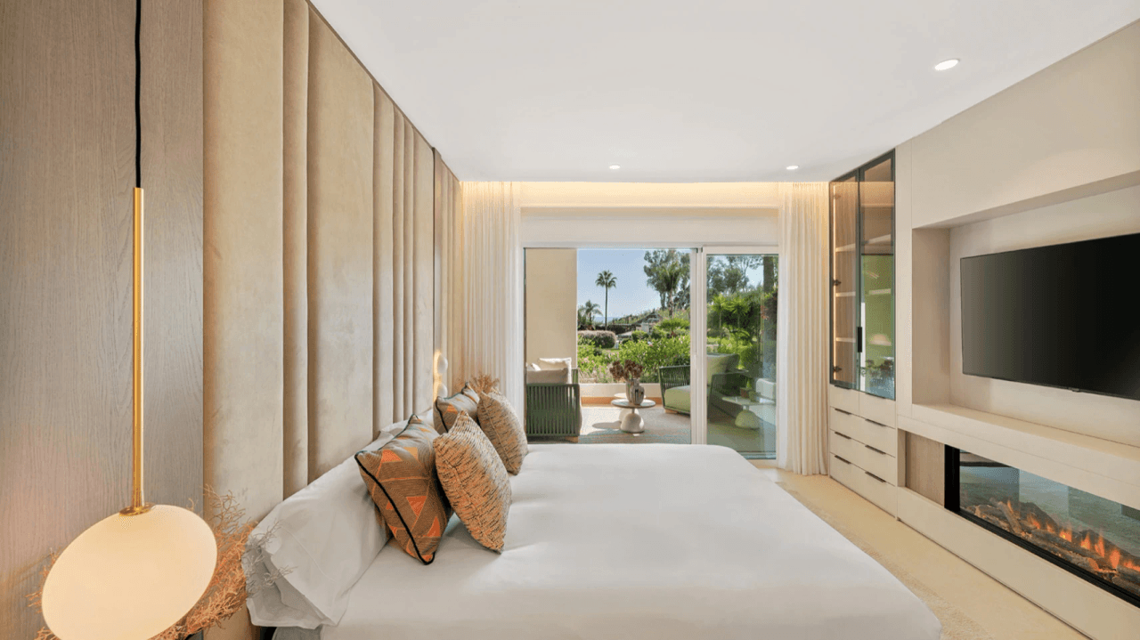 Stunning 3-Bedroom Apartment for Sale in Estepona, Costa del Sol
