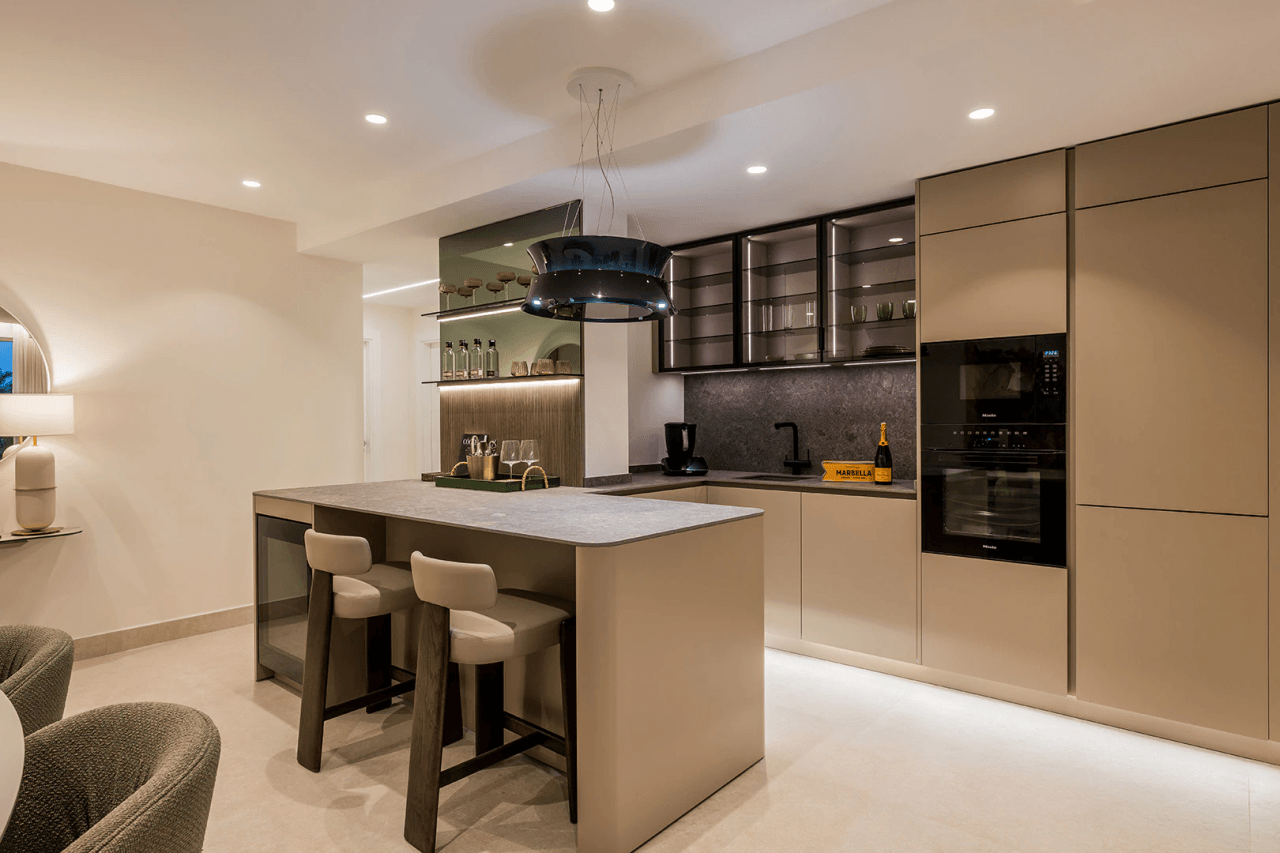 Stunning 3-Bedroom Apartment for Sale in Estepona, Costa del Sol