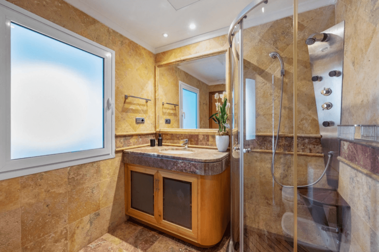 Stunning 3-Bedroom Apartment for Sale in Marbella, Costa del Sol