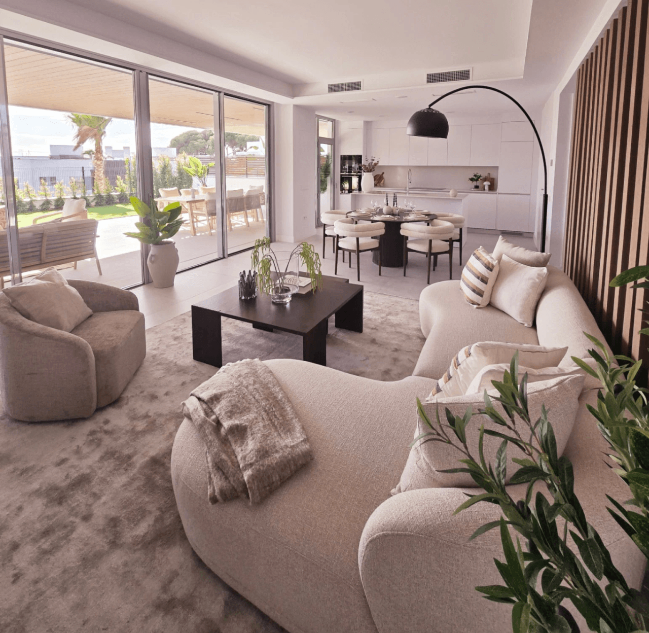 Exclusive Duplex with Private Garden and Pool in Santa Clara Homes, Marbella