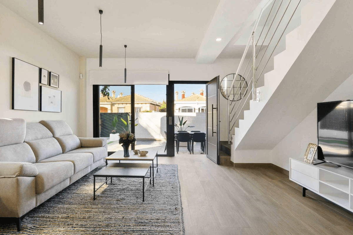 Villa for sale in Los Montesinos