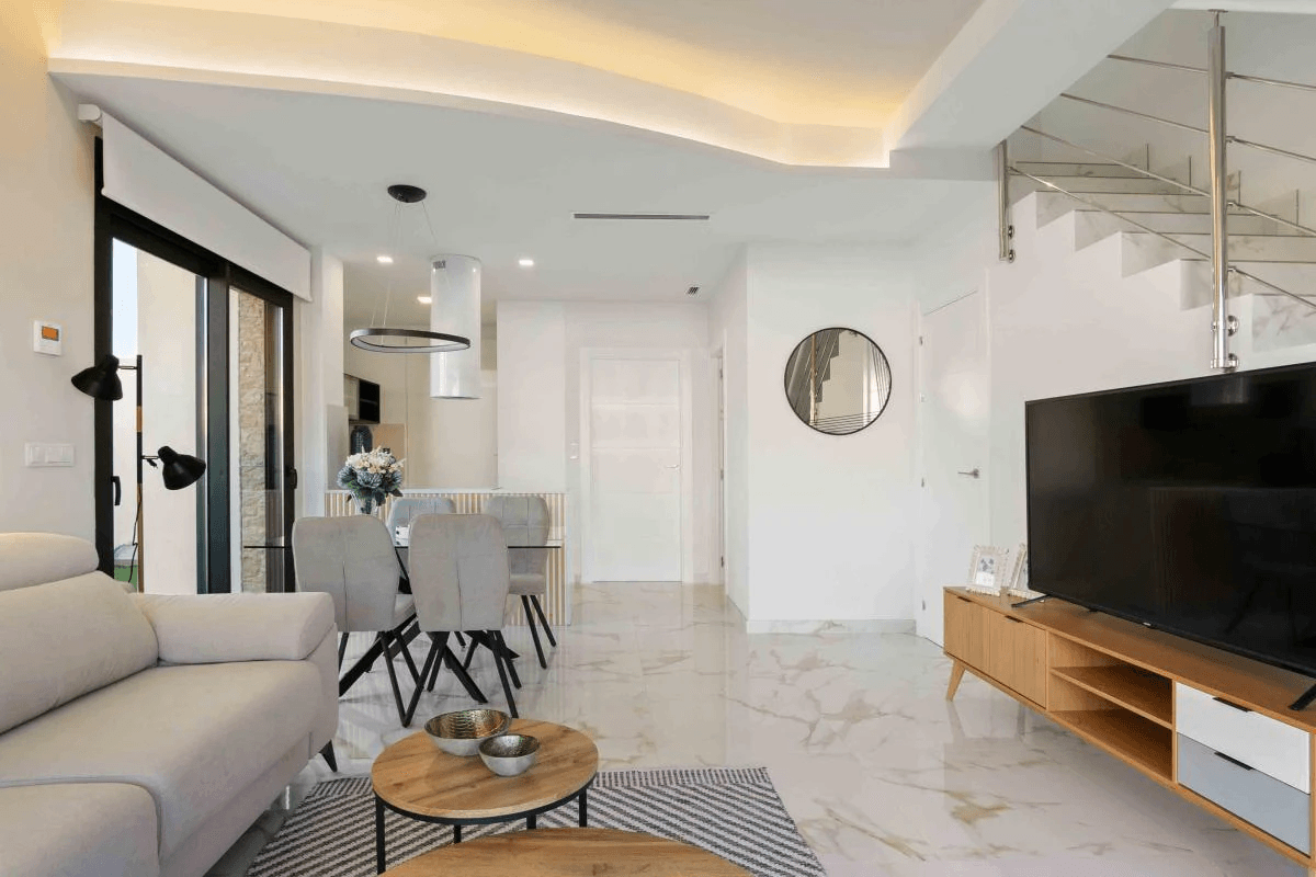 Villa for sale in Los Montesinos